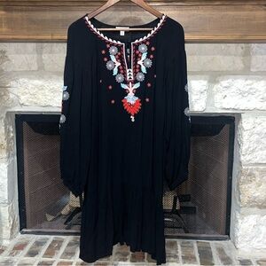 Stellah Black Embroidered Boho Mini Dress Long Sleeve Peasant Style Size Large